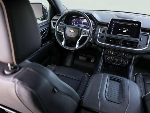 Used 2023 Chevrolet Tahoe Premier RWD image 31