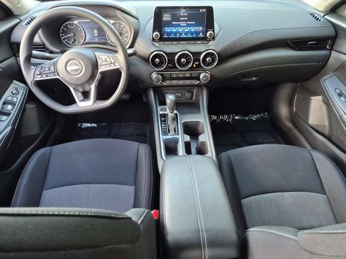 Used 2025 Nissan Sentra SV FWD image 27