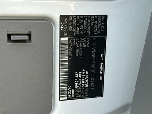 Used 2015 Mercedes-Benz Sprinter 2500 image 27