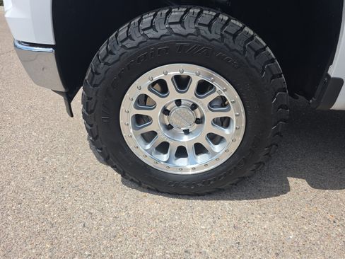 Used 2024 Chevrolet Silverado 1500 LT AWD/4WD image 26