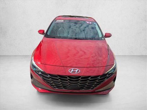 Used 2023 Hyundai Elantra Limited FWD image 2