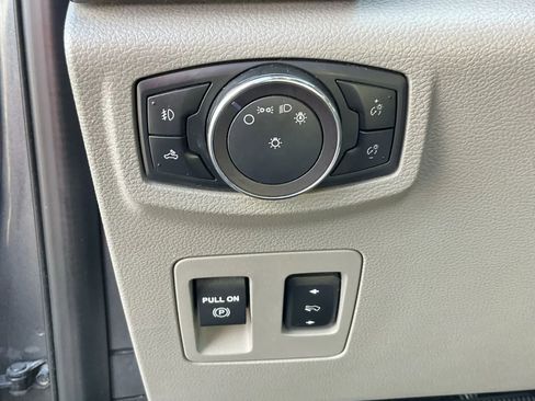 Used 2019 Ford F150 XLT w/ Equipment Group 302A Luxury image 27