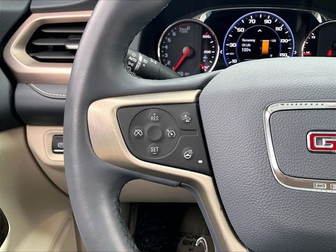 Used 2023 GMC Acadia Denali AWD/4WD image 22