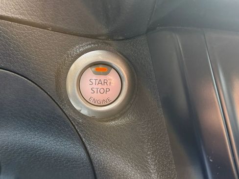 Used 2018 Nissan Sentra SV FWD image 19
