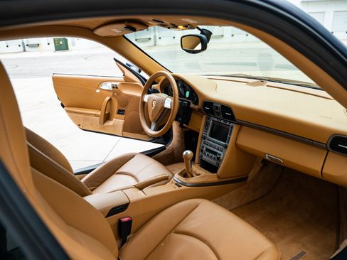 Used 2008 Porsche 911 Carrera RWD image 28