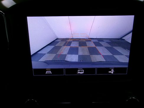 Certified 2022 Chevrolet Silverado 1500 High Country w/ Z71 Off-Road Package image 5