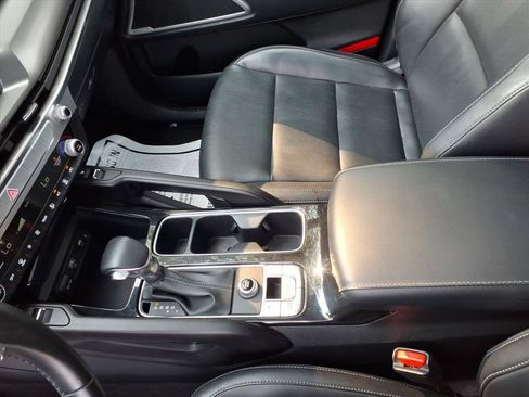 Used 2025 Kia Telluride S FWD image 14