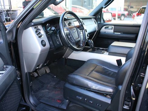 Used 2016 Ford Expedition EL XLT w/ Equipment Group 202A image 13
