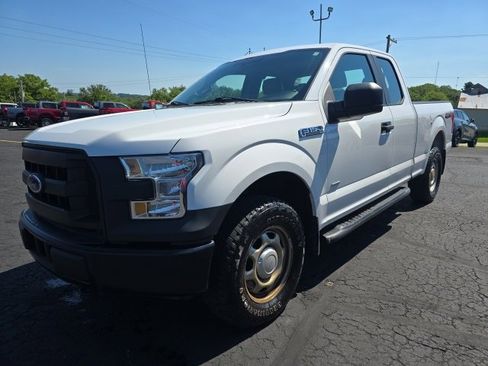 Used 2017 Ford F150 XL w/ Equipment Group 101A Mid image 3