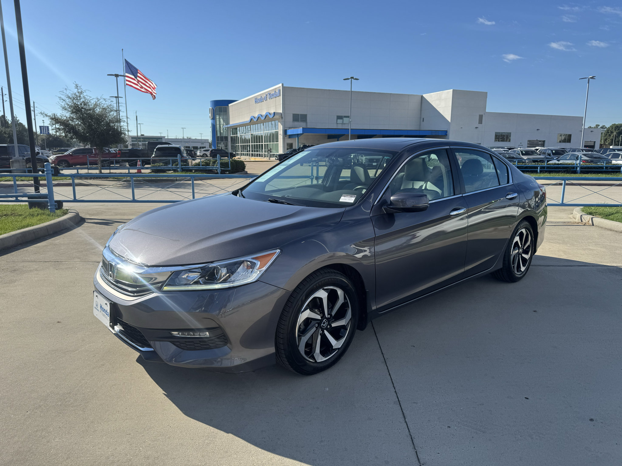 Used 2016 Honda Accord EX-L image 4