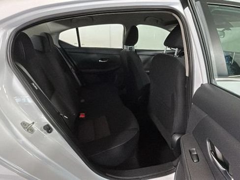Used 2023 Nissan Sentra SV FWD image 30
