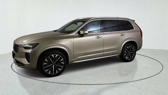 New 2026 Volvo XC90 T8 Plus w/ Protection Package Premier AWD/4WD image 3