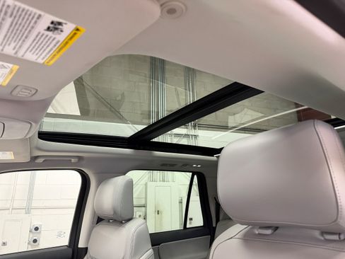 Certified 2025 Ford Expedition Max Active AWD/4WD image 28