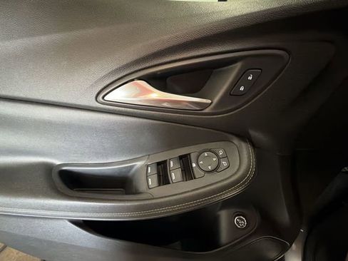 Used 2020 Buick Encore GX Select w/ Experience Buick Package image 13