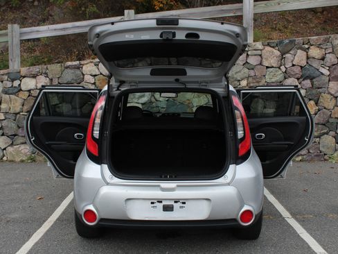 Used 2015 Kia Soul ! w/ Sun & Sound Package image 10