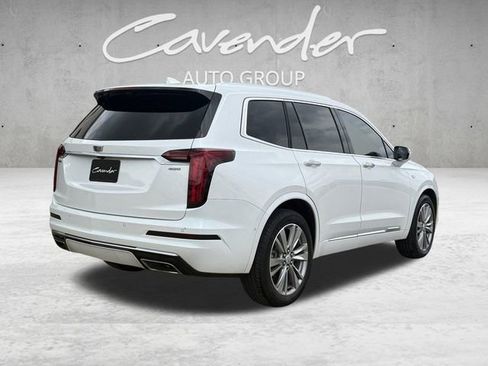 Used 2024 Cadillac XT6 Premium Luxury w/ Technology Package FWD image 16