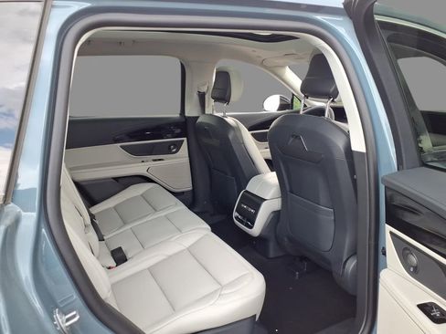 New 2026 Lincoln Nautilus Premier w/ Equipment Group 102A AWD/4WD image 11