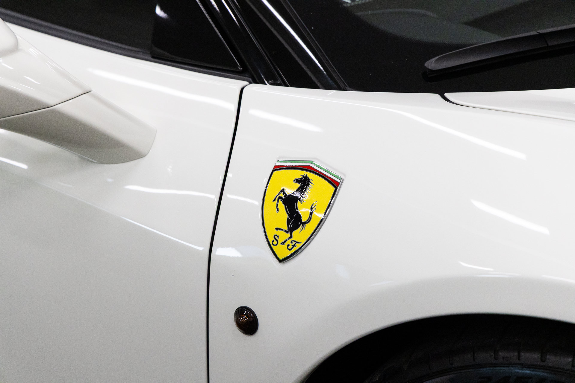 Used 2011 Ferrari 458 Italia Coupe RWD image 24