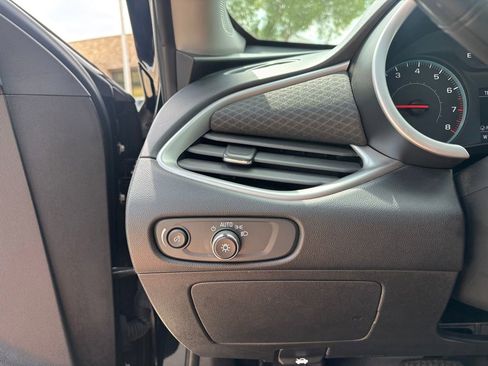 Used 2022 Chevrolet Malibu LT image 20