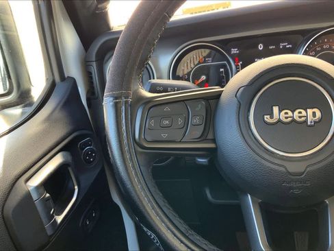 Used 2022 Jeep Gladiator Sport AWD/4WD image 24