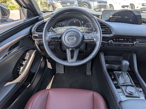 Certified 2025 MAZDA MAZDA3 Carbon image 22