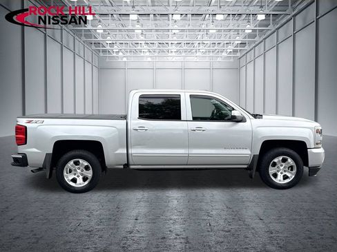 Used 2018 Chevrolet Silverado 1500 LT w/ All Star Edition AWD/4WD image 8
