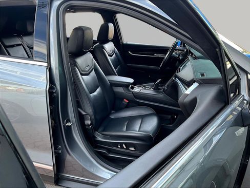 Used 2021 Cadillac XT5 Premium Luxury FWD image 28