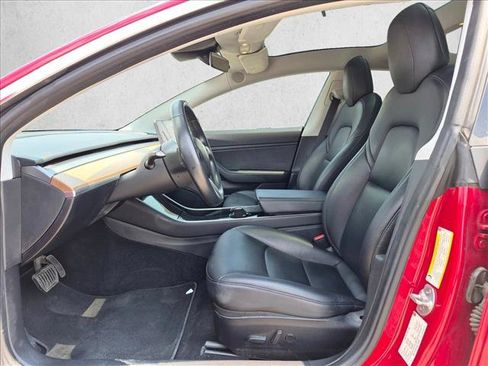 Used 2018 Tesla Model 3 Long Range RWD image 16