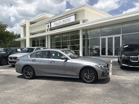 Used 2025 BMW 330i Sedan RWD image 1
