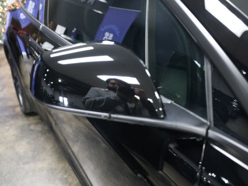 Used 2020 Tesla Model X Long Range image 12