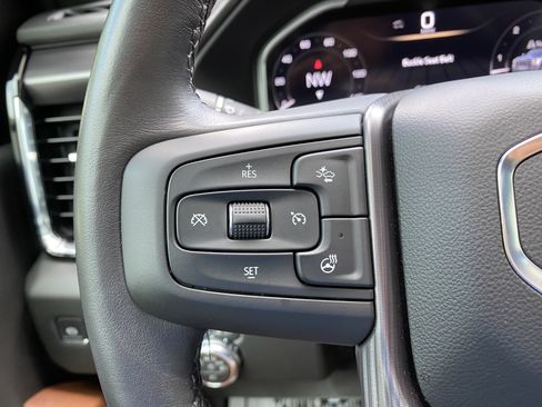 Used 2026 GMC Sierra 2500 Denali Ultimate AWD/4WD image 16