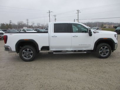 New 2026 GMC Sierra 2500 SLT w/ SLT Premium Package