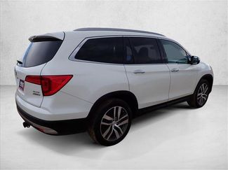 Used 2016 Honda Pilot Elite video 4