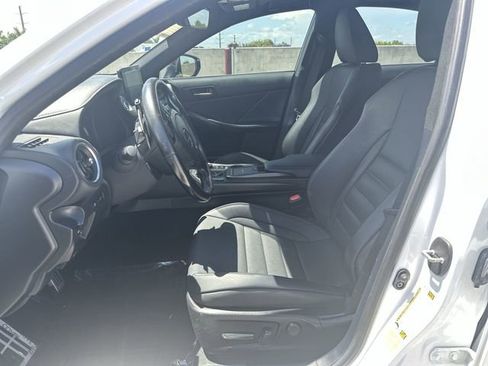 Used 2022 Lexus IS 350 F Sport RWD image 30