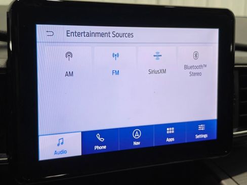 Used 2021 Ford Explorer XLT w/ Equipment Group 202A AWD/4WD image 41
