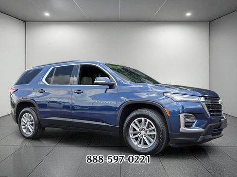 Used 2023 Chevrolet Traverse LT FWD image 7