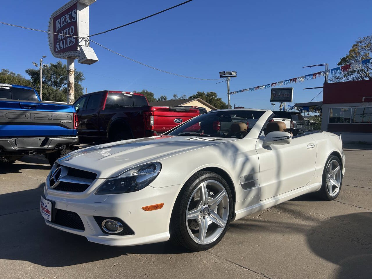 Used 2011 Mercedes-Benz SL 550 image 9