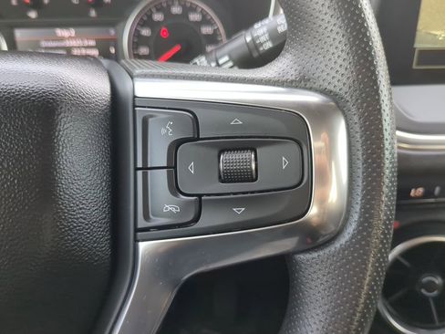 Used 2023 Chevrolet Blazer LT image 30