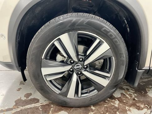 Used 2023 Nissan Rogue Platinum w/ Platinum Premium Package AWD/4WD image 28
