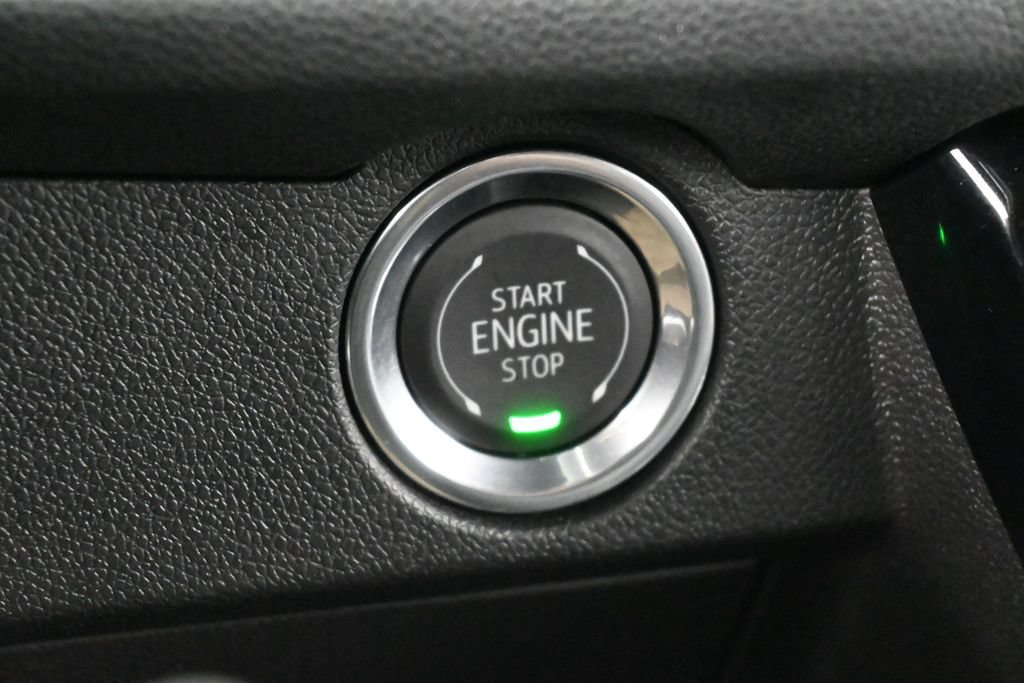 Used 2026 Chevrolet Traverse LT FWD image 27