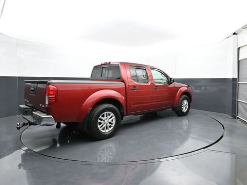 Used 2017 Nissan Frontier SV w/ SV Value Truck Package AWD/4WD image 5