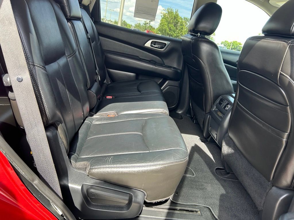 Used 2013 Nissan Pathfinder SL AWD/4WD image 30