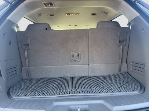 Used 2017 Chevrolet Traverse LT w/ Style and Technology Package image 19