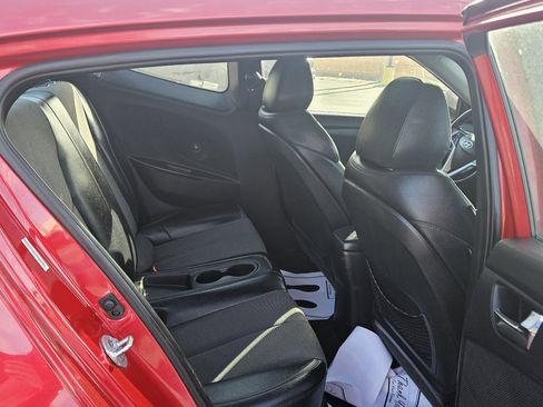 Used 2015 Hyundai Veloster w/ Option Group 03 image 11