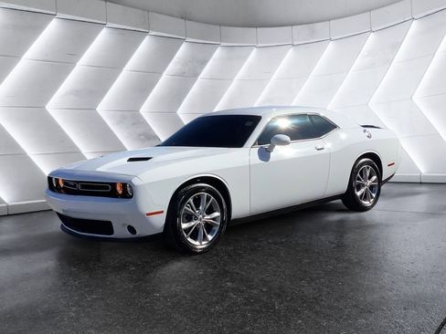 Used 2023 Dodge Challenger SXT w/ Cold Weather Group image 3