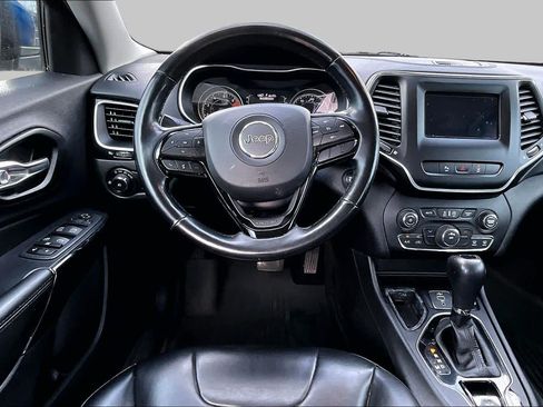 Used 2021 Jeep Cherokee Latitude Plus FWD image 4