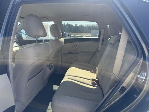 Used 2014 Toyota Venza LE w/ LE Convenience Package image 11