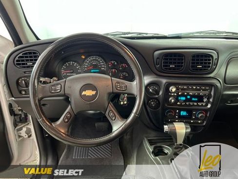 Used 2005 Chevrolet TrailBlazer LT AWD/4WD image 15