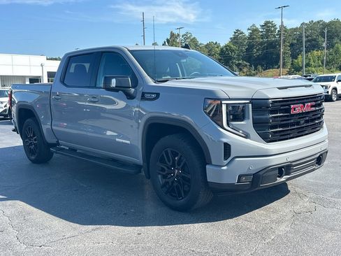 Used 2024 GMC Sierra 1500 Elevation w/ Elevation Premium Package AWD/4WD image 4