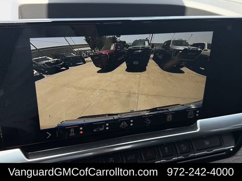 New 2026 GMC Sierra 1500 SLT AWD/4WD image 14
